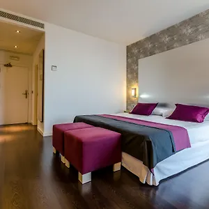 Hotel Yit Via Sevilla Mairena